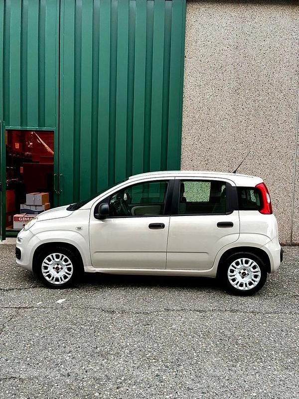 Usata Fiat Panda Pop 69 CV (50 kW) 2012 Bianco Berlina