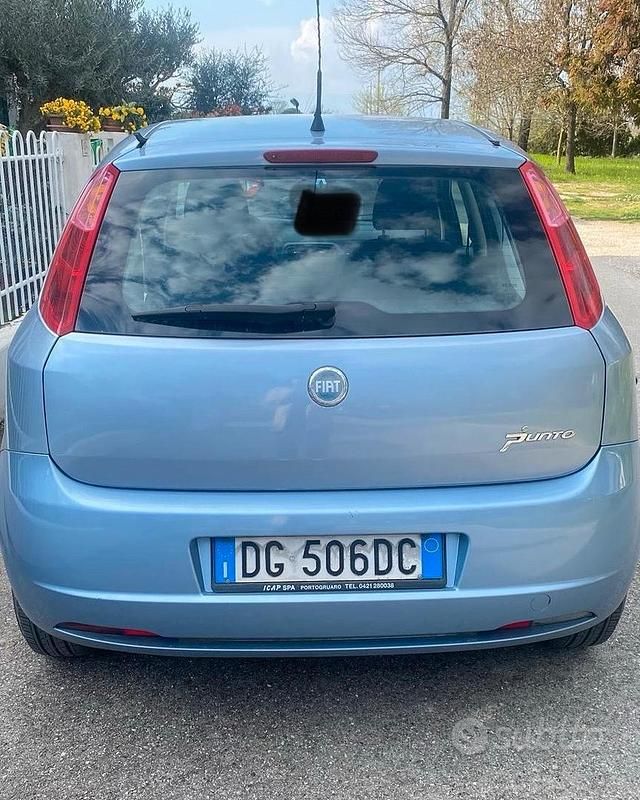 Usata Fiat Grande Punto 2005 Blu Utilitaria