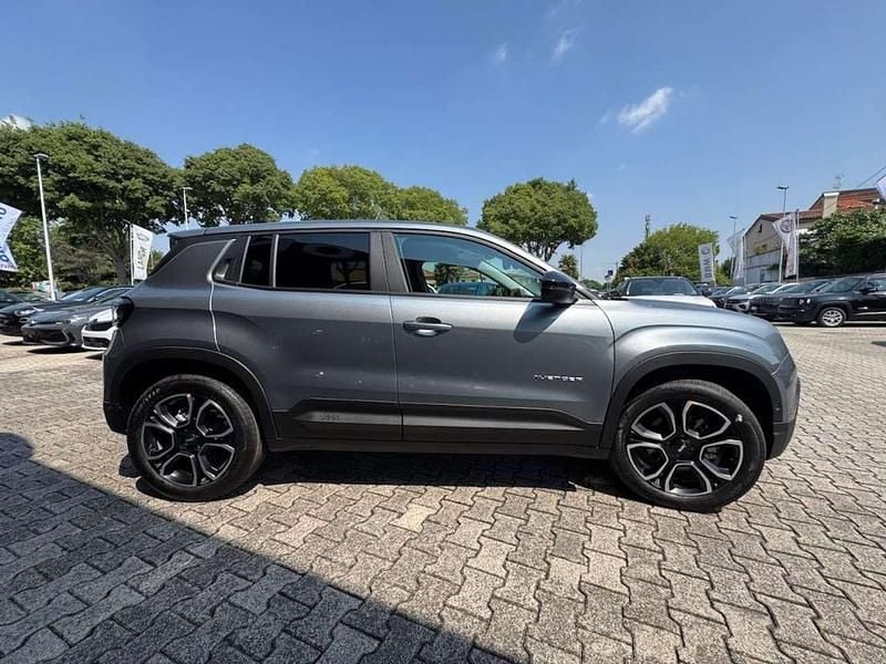 Nuova Jeep Avenger Summit 110 CV (80 kW) 2025 Grigio SUV