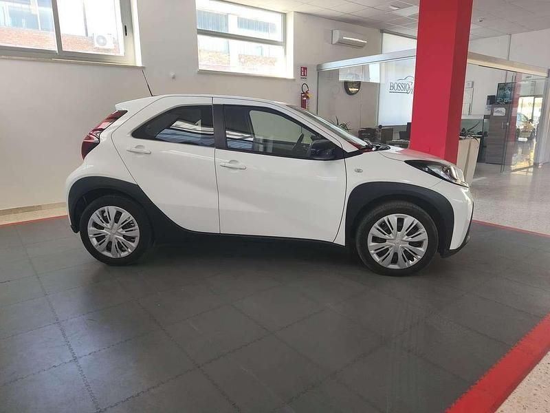 Usata Toyota Aygo X 72 CV (52 kW) 2023 Bianco SUV