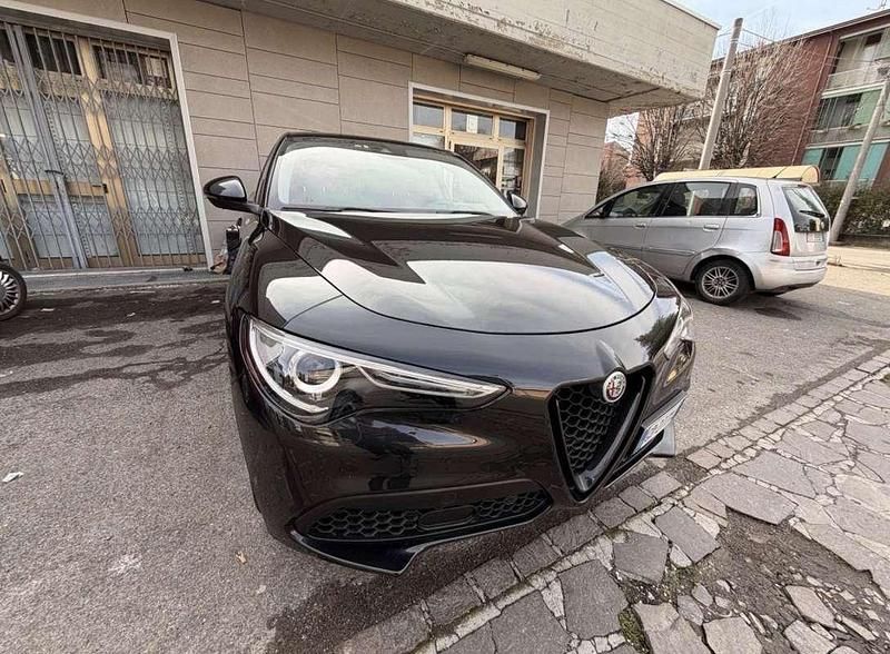 Usata Alfa Romeo Stelvio Executive 190 CV (139 kW) 2020 Nero SUV