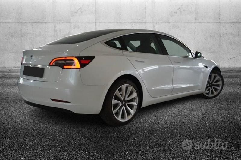Usata Tesla Model 3 Standard Range 239 kW (325 CV) 2019 Bianco Berlina