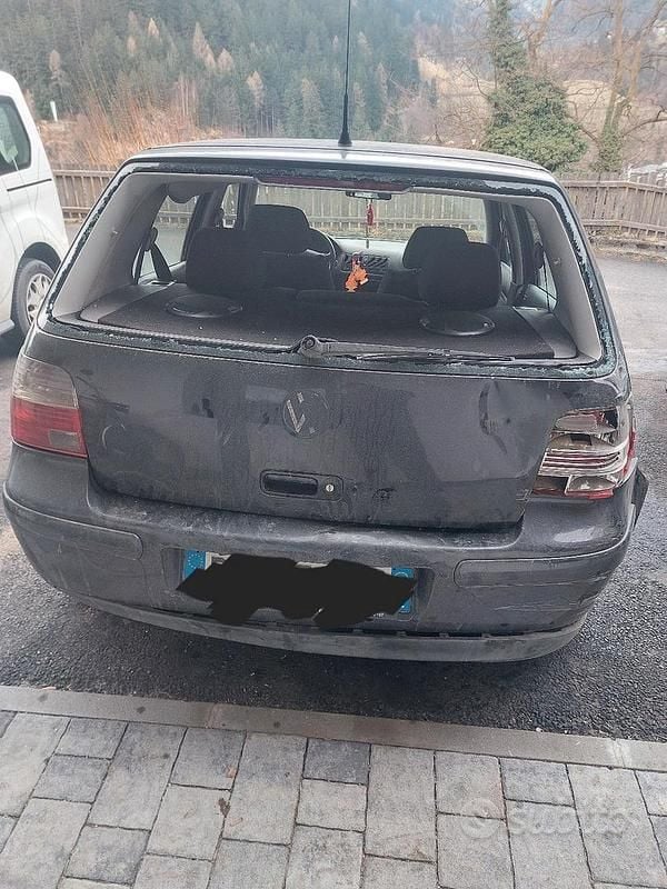 Usata VW Golf III 90 CV (66 kW) 1998 Nero Berlina