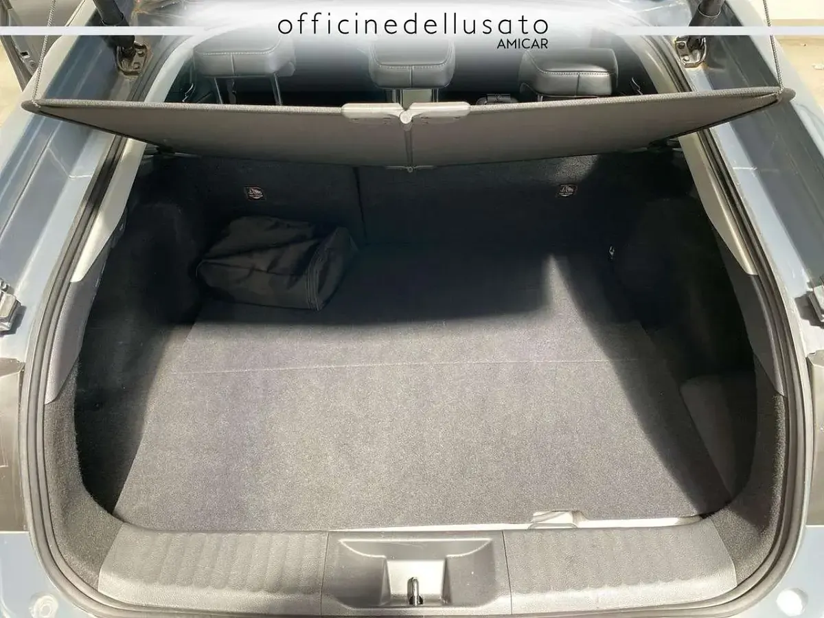 Usata Toyota Prius Lounge+ 223 CV (164 kW) 2025 Other Utilitaria