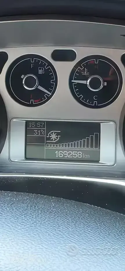 Usata Lancia Delta 120 CV (88 kW) 2008 Grigio Utilitaria