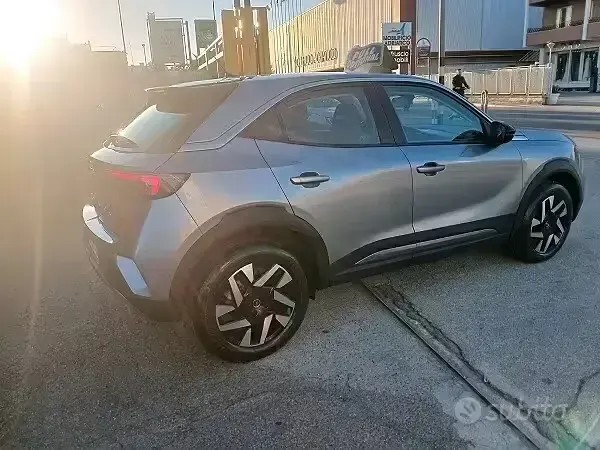 Usata Opel Mokka Elegance 110 CV (80 kW) 2022 Grigio SUV
