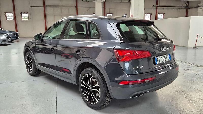 Grigio Usata 2019 Audi Q5 SUV | 28.900 € (Ottimo prezzo) - Immagine 1/4