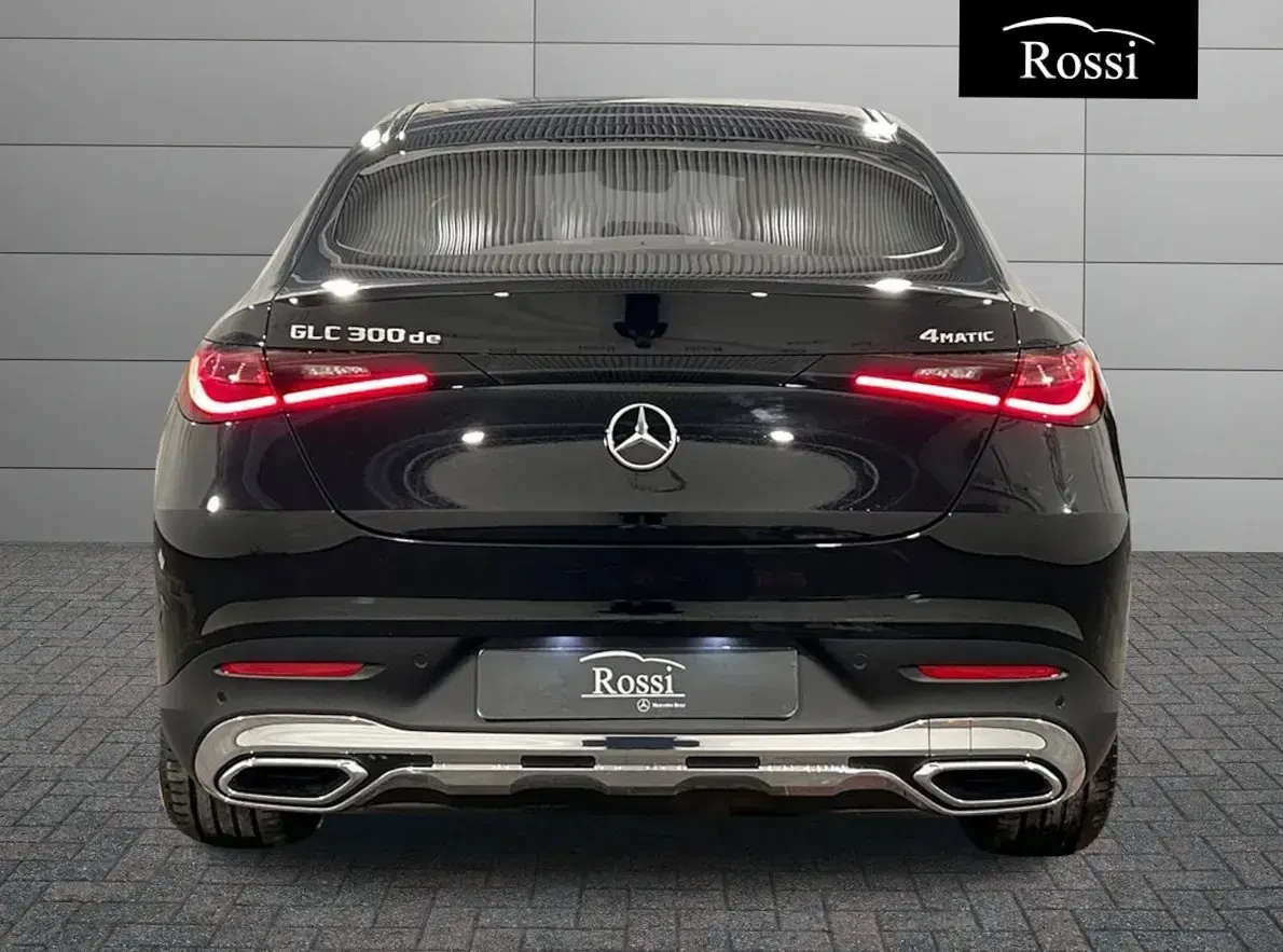 Nuova Mercedes GLC300 197 CV (144 kW) 2026 Nero ossidiana Coupé