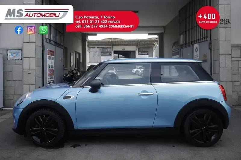 Usata Mini ONE 102 CV (75 kW) 2018 Azzurro Utilitaria