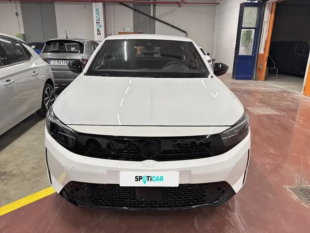 Usata Opel Corsa 101 CV (74 kW) 2025 Bianco Utilitaria