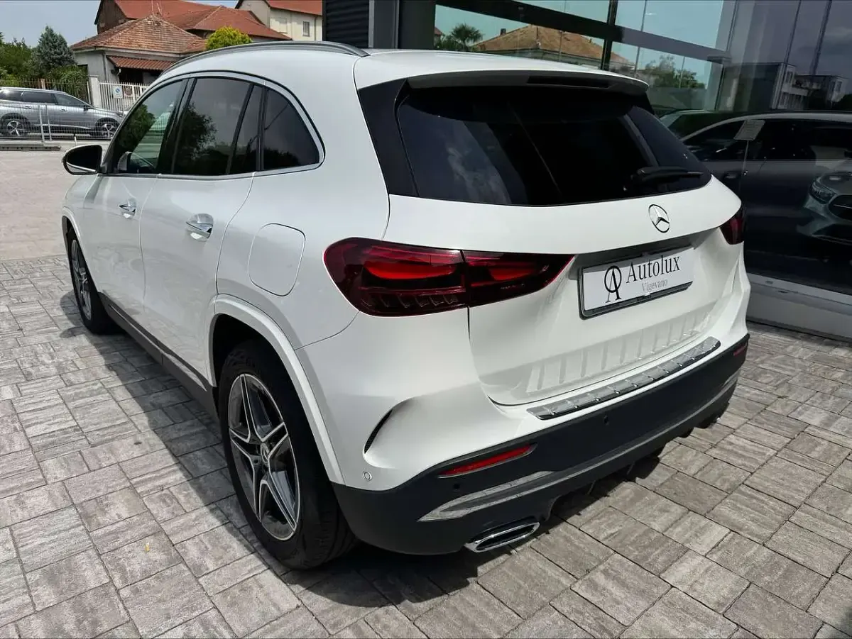 Usata Mercedes GLA180 Advanced Plus 136 CV (100 kW) 2025 Bianco polare SUV