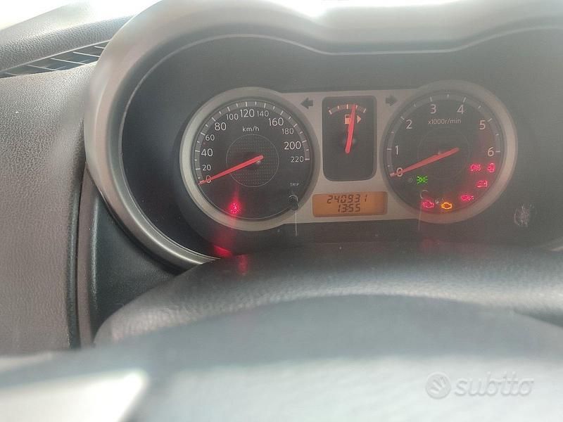 Usata Nissan Note 86 CV (63 kW) 2006 Grigio Utilitaria