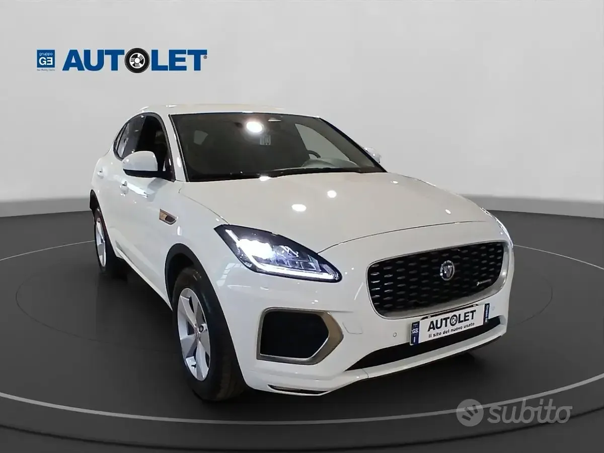 Usata Jaguar E-Pace R-Dynamic 163 CV (119 kW) 2022 Bianco SUV