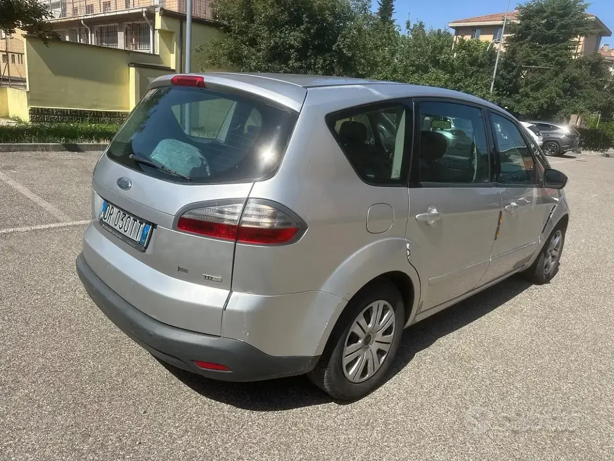 Usata Ford S-MAX Titanium 125 CV (91 kW) 2007 Grigio Monovolume