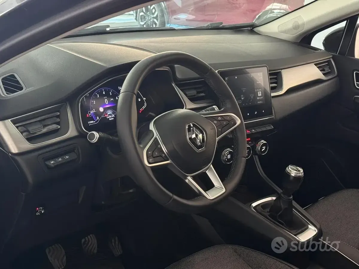 Usata Renault Captur Intens 101 CV (74 kW) 2020 Grigio SUV