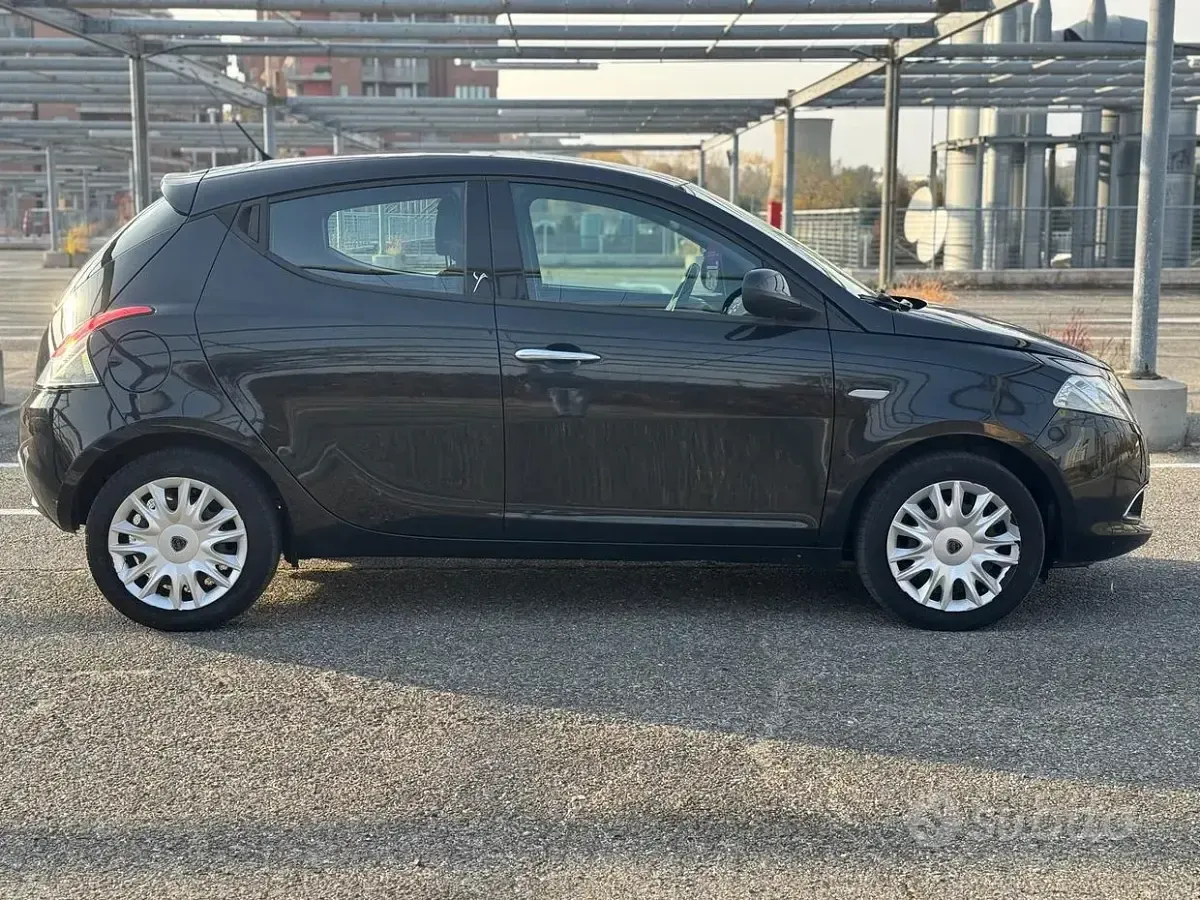 Usata Lancia Ypsilon S 69 CV (50 kW) 2013 Nero Utilitaria