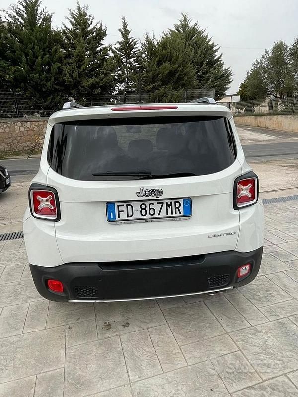 Usata Jeep Renegade Limited 120 CV (88 kW) 2016 Bianco SUV