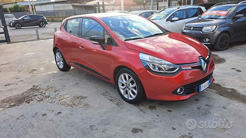 Usata Renault Clio IV 90 CV (66 kW) 2015 Rosso Berlina