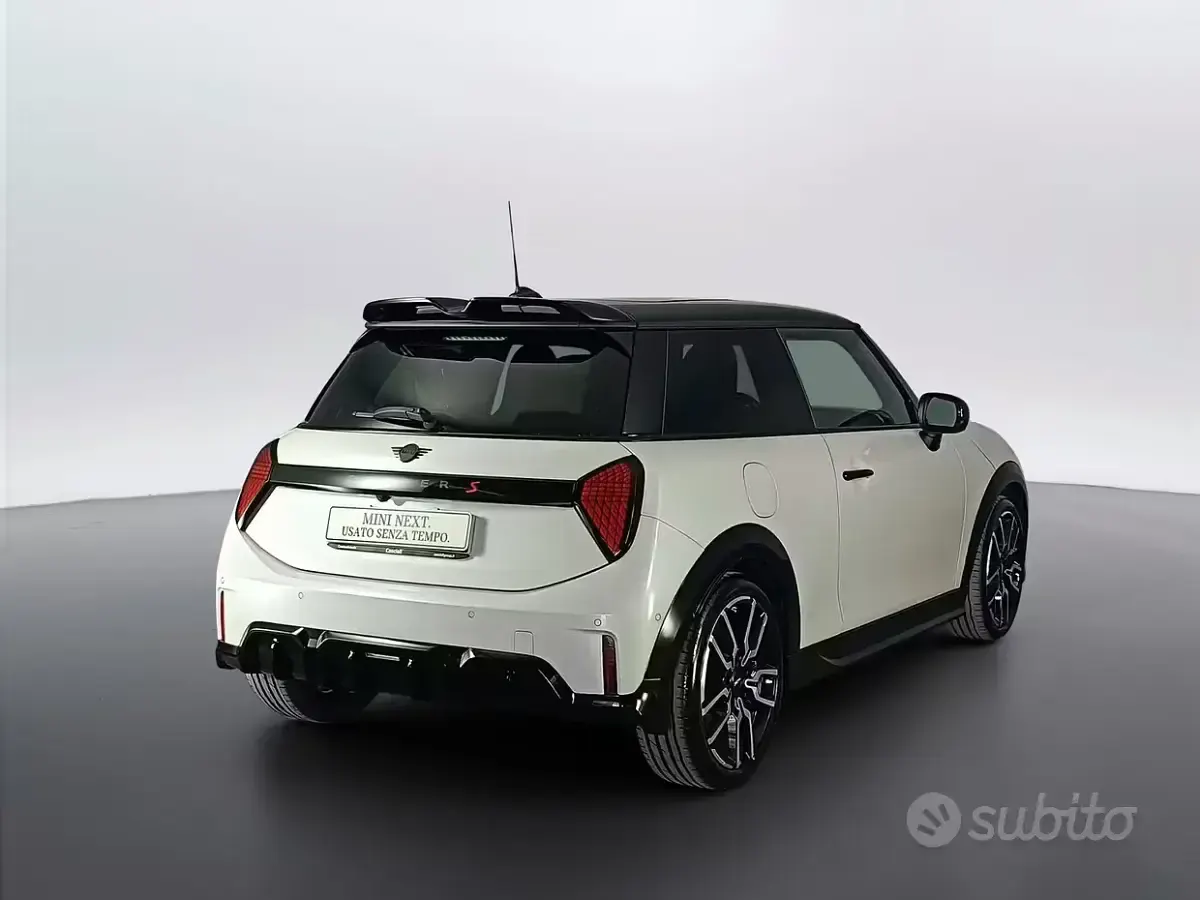 Usata Mini Cooper 204 CV (150 kW) 2024 Bianco Utilitaria