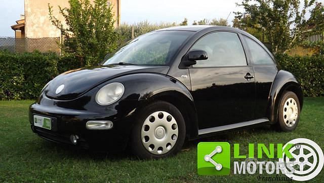 Nero Usata 2000 VW Beetle Due volumi | 950 € (Buon prezzo) - Immagine 1/4