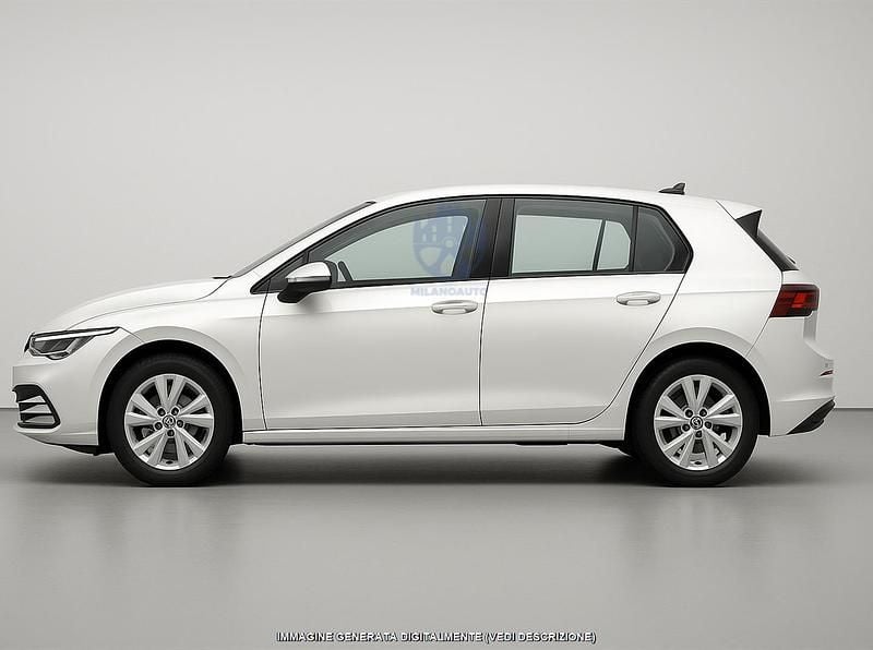 Usata VW Golf VIII Life 150 CV (110 kW) 2024 Bianco Utilitaria