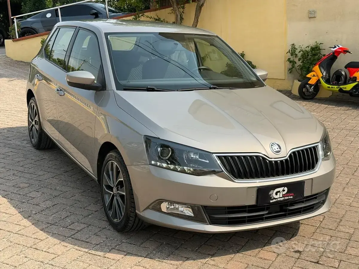 Usata Skoda Fabia Style 90 CV (66 kW) 2017 Grigio Berlina