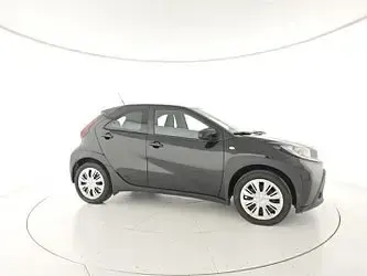 Usata Toyota Aygo X Active 72 CV (52 kW) 2023 Bianco SUV