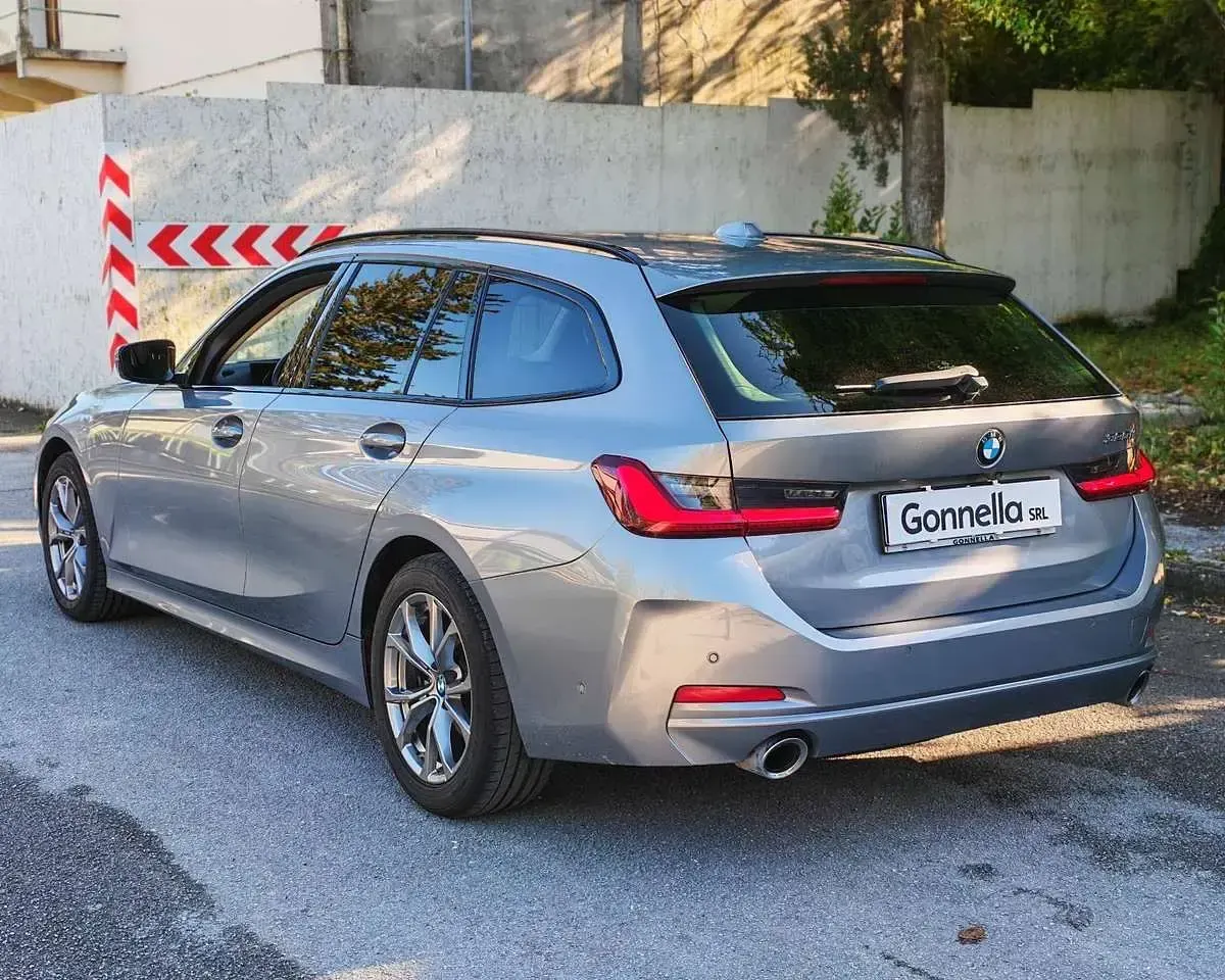 Usata BMW 320 190 CV (139 kW) 2023 Grigio Station wagon