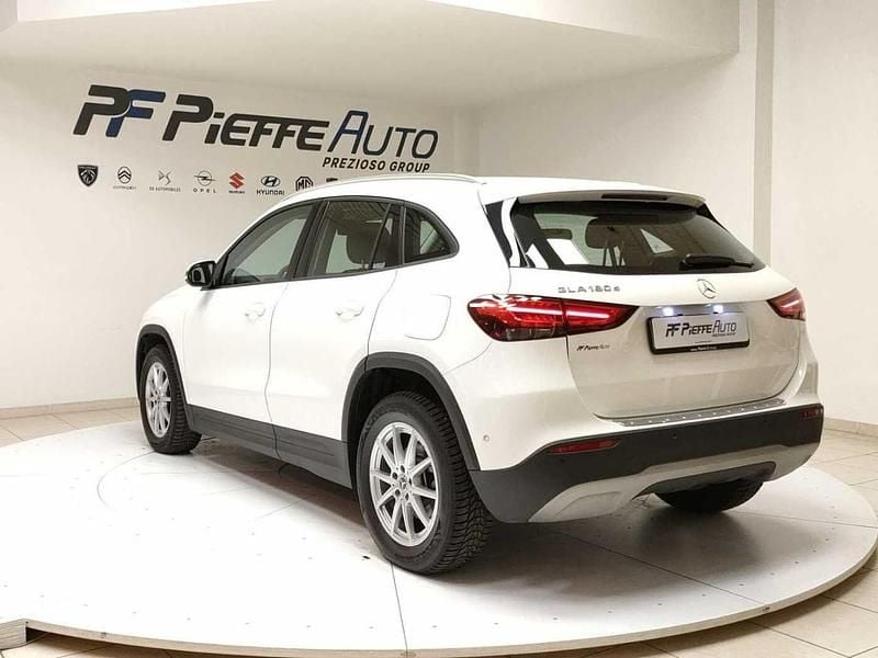 Usata Mercedes GLA180 Business 116 CV (85 kW) 2022 Bianco SUV