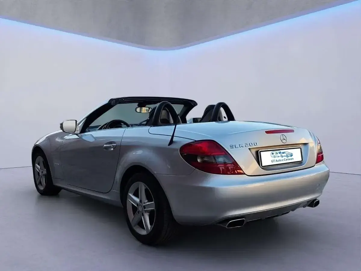 Usata Mercedes SLK200 184 CV (135 kW) 2008 Argento Cabrio