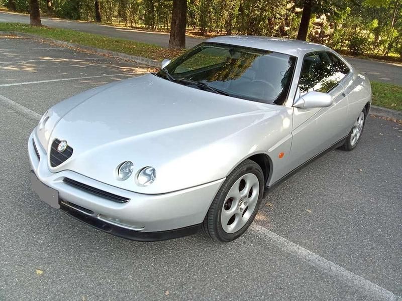 Usata Alfa Romeo GTV Lusso 150 CV (110 kW) 1996 Argento Coupé