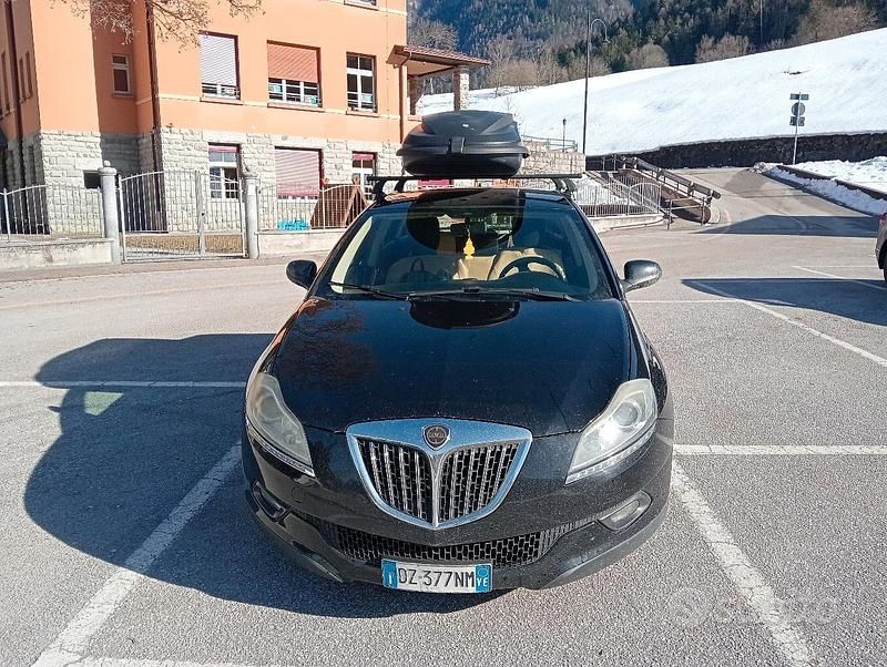 Usata Lancia Delta 120 CV (88 kW) 2008 Nero Utilitaria