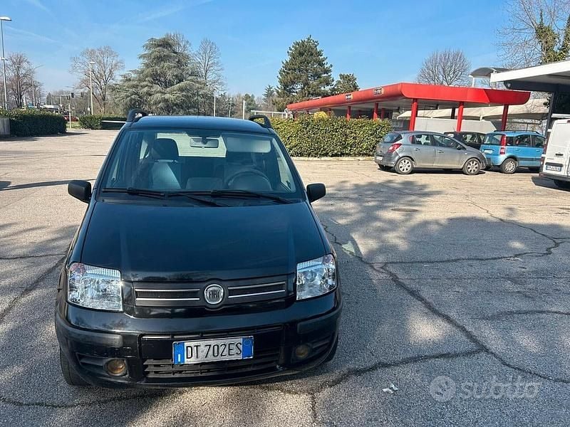 Usata Fiat Panda Climbing 59 CV (43 kW) 2009 Nero Utilitaria