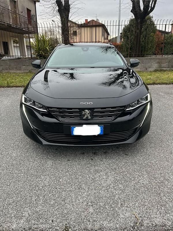 Usata Peugeot 508 130 CV (95 kW) 2022 Nero Station wagon