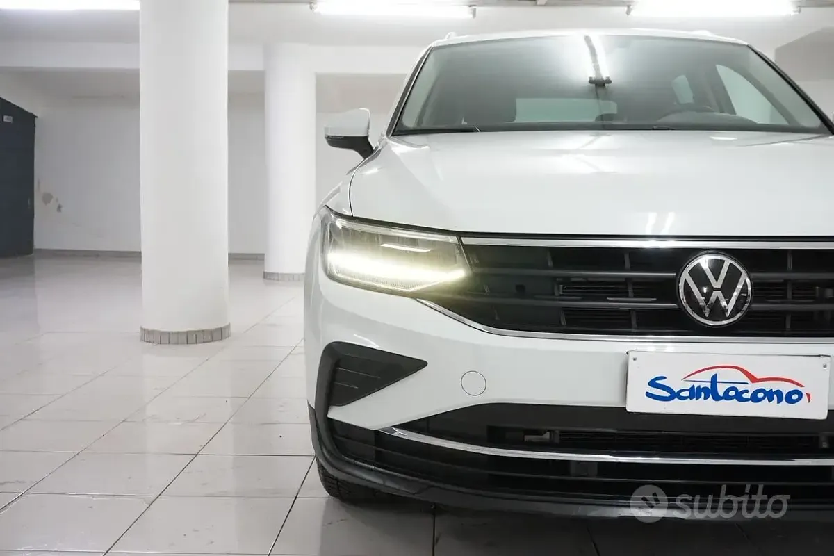 Usata VW Tiguan Life 150 CV (110 kW) 2023 Bianco SUV