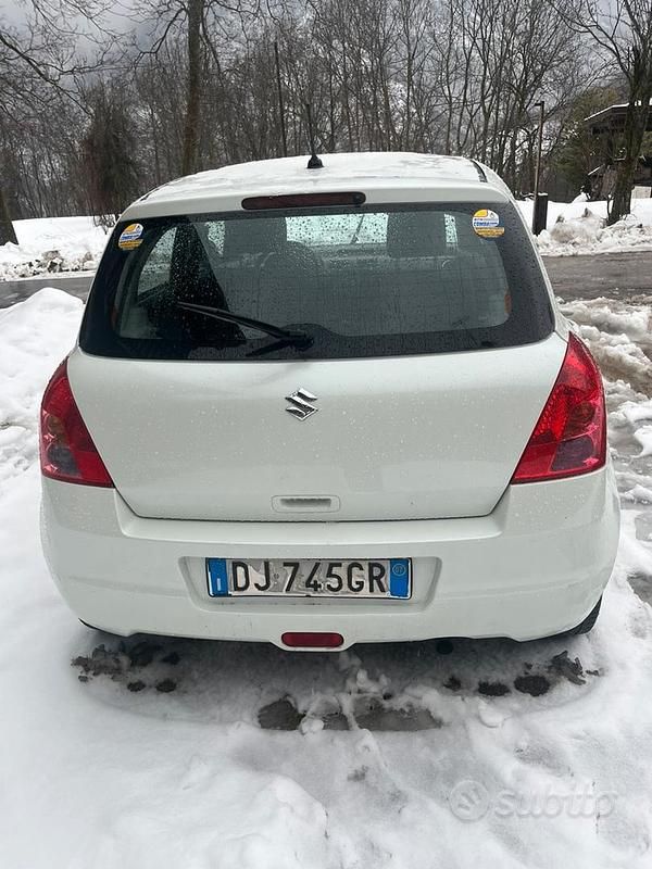 Usata Suzuki Swift 92 CV (67 kW) 2007 Berlina
