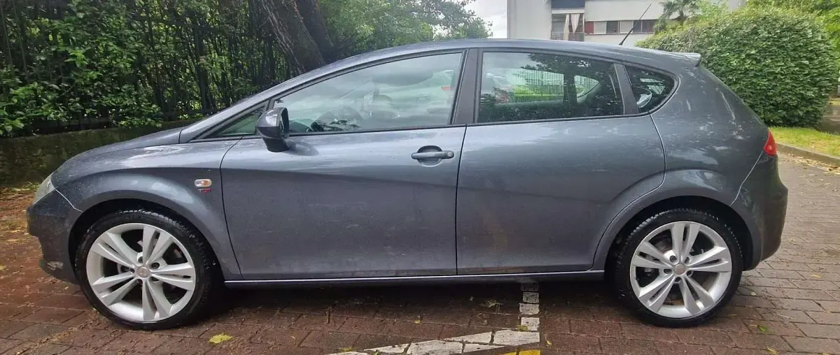 Usata Seat Leon Copa 140 CV (102 kW) 2011 Grigio Utilitaria
