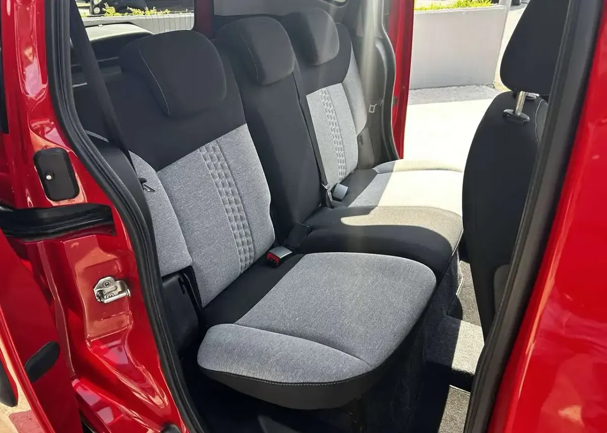 Usata Fiat Qubo Lounge 77 CV (56 kW) 2017 Rooso speed/corsa Monovolume