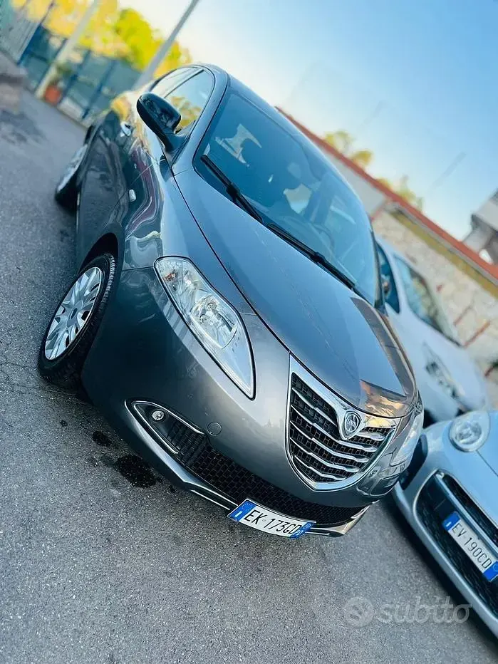 Usata Lancia Ypsilon S 95 CV (69 kW) 2011 Grigio Utilitaria
