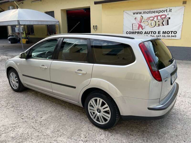 Usata Ford Focus S 136 CV (100 kW) 2005 Argento Station wagon