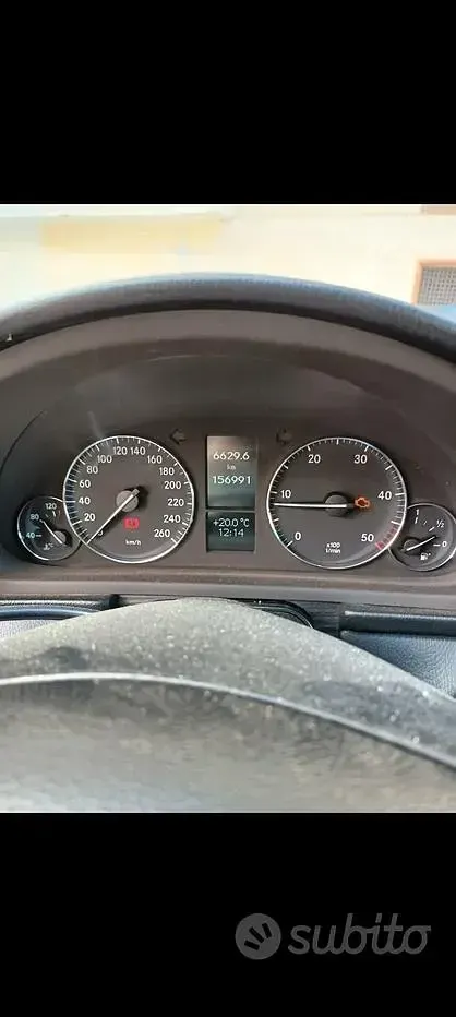 Usata Mercedes 220 150 CV (110 kW) 2004 Grigio Station wagon