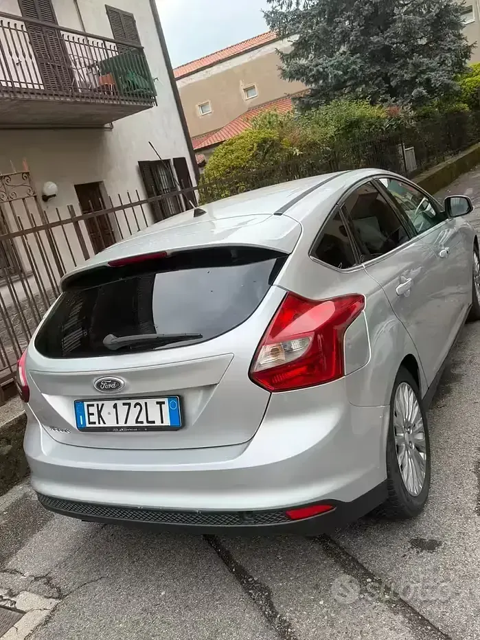 Usata Ford Focus 115 CV (84 kW) 2012 Berlina