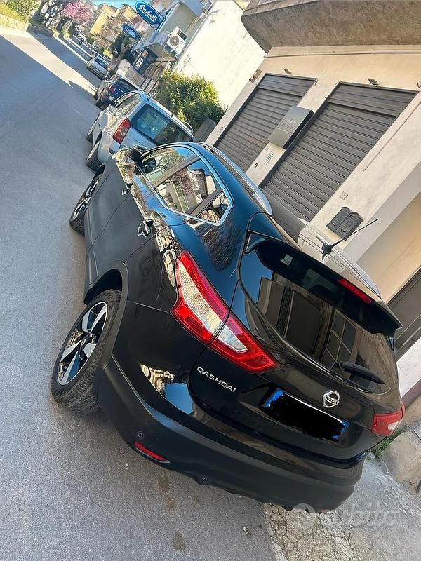 Usata Nissan Qashqai 2015 Nero SUV
