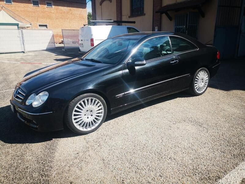 Nero Usata 2006 Mercedes CLK220 Avantgarde Coupé | 5990 € (Ottimo prezzo) - Immagine 1/4