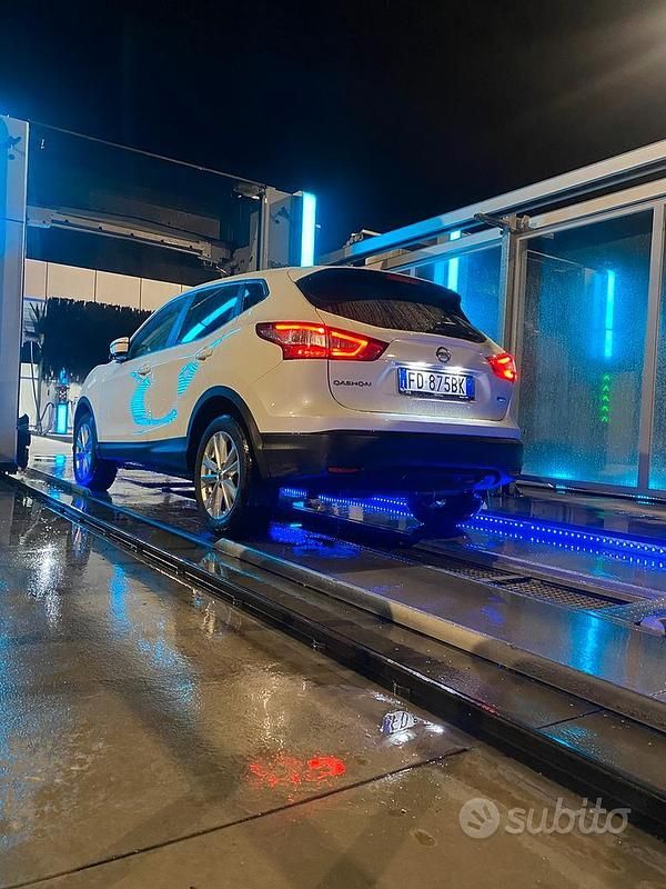 Usata Nissan Qashqai 110 CV (80 kW) 2016 Bianco SUV