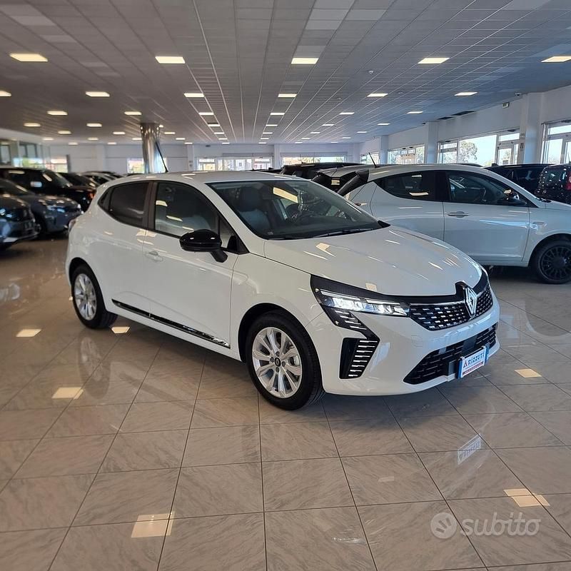Ny Renault Clio V Evolution 101 HK (74 kW) 2025 Vit Sedan