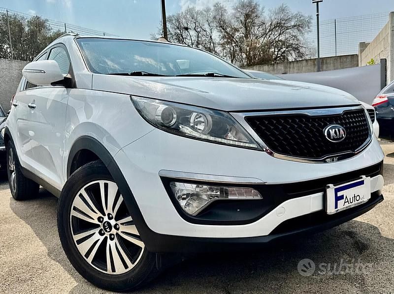 Bianco Usata 2014 Kia Sportage SUV | 10.499 € (Buon prezzo) - Immagine 1/4