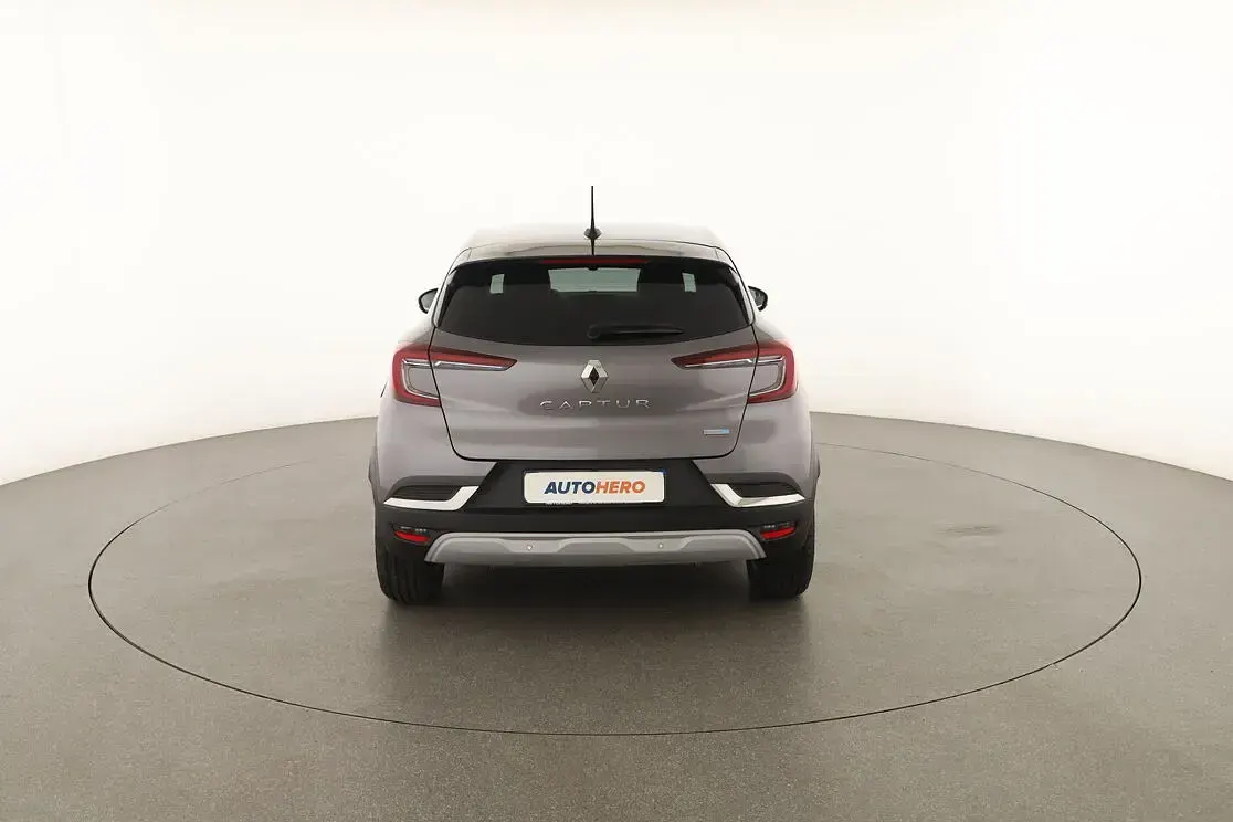 Usata Renault Captur Intens 158 CV (116 kW) 2021 Grigio SUV