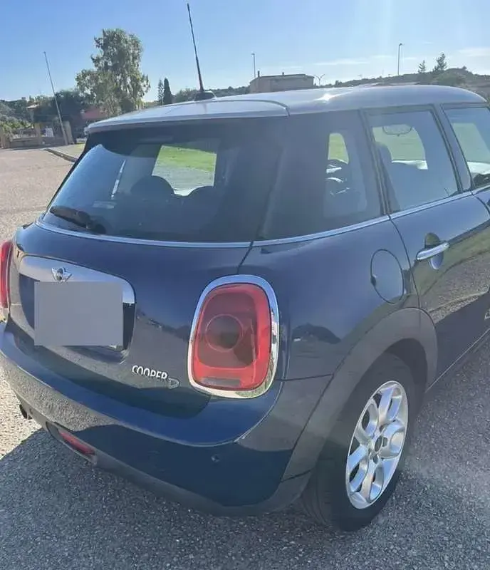 Usata Mini Cooper D Business 116 CV (85 kW) 2015 Blu/azzurro Utilitaria