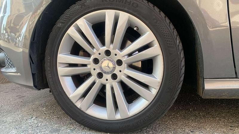Käytetty Mercedes B160 Premium 90 HP (66 kW) 2014 Tila-auto